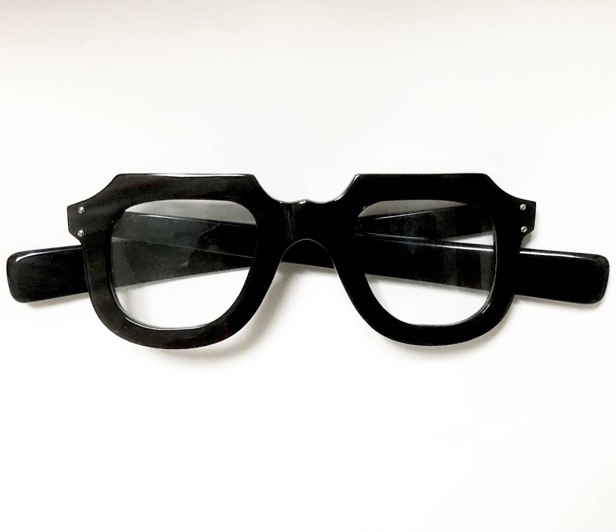 Gargoyle eyeglasses